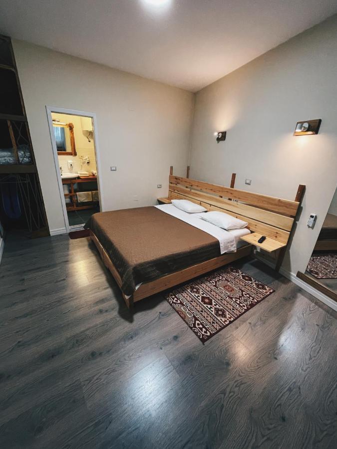 At Pikotiko'S - Korca City Rooms For Rent Exterior foto