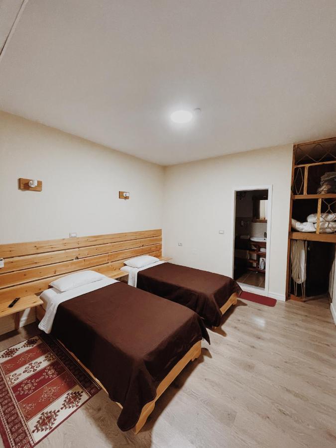 At Pikotiko'S - Korca City Rooms For Rent Exterior foto