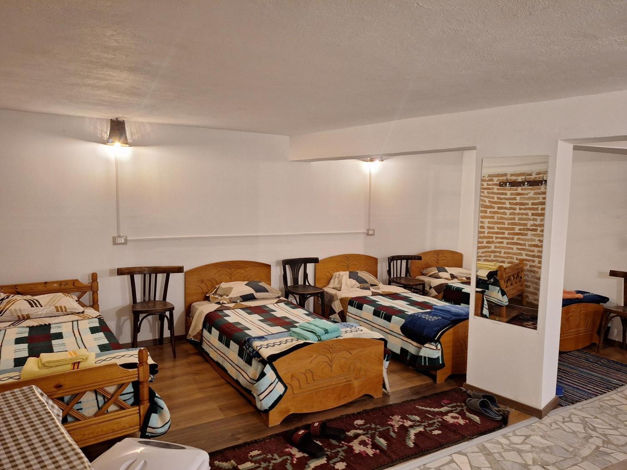 At Pikotiko'S - Korca City Rooms For Rent Exterior foto
