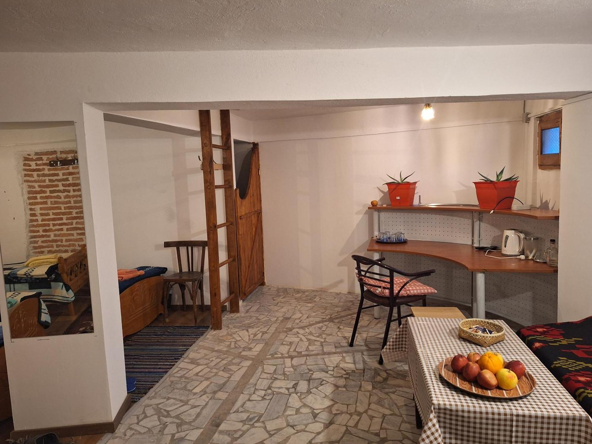 At Pikotiko'S - Korca City Rooms For Rent Exterior foto